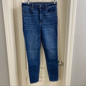 American Eagle AE denim jeans Highest Rise Jegging size 8 Short. EUC